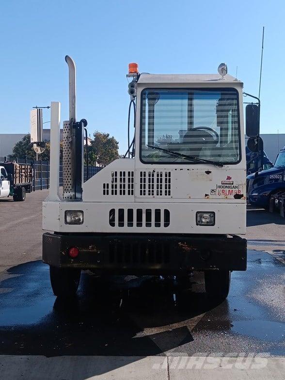 Kalmar OTTAWA 4X2 OFF-ROAD Tractores terminais