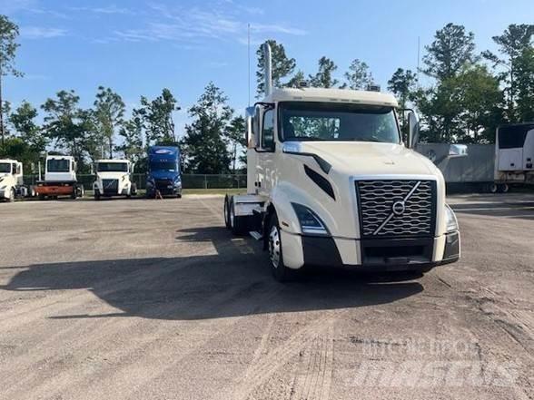 Volvo VNL64T300 Cavalos Mecânicos