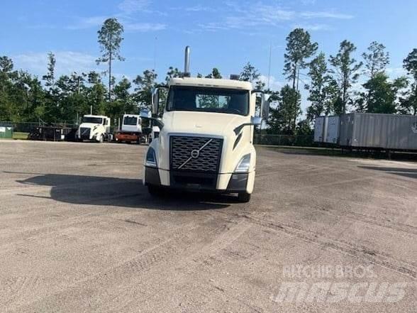 Volvo VNL64T300 Cavalos Mecânicos
