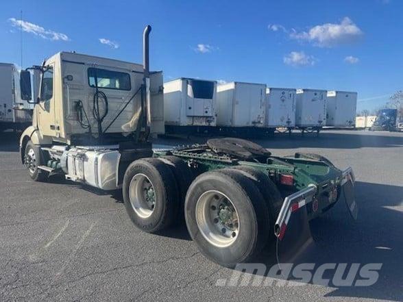 Volvo VNR64T300 Cavalos Mecânicos