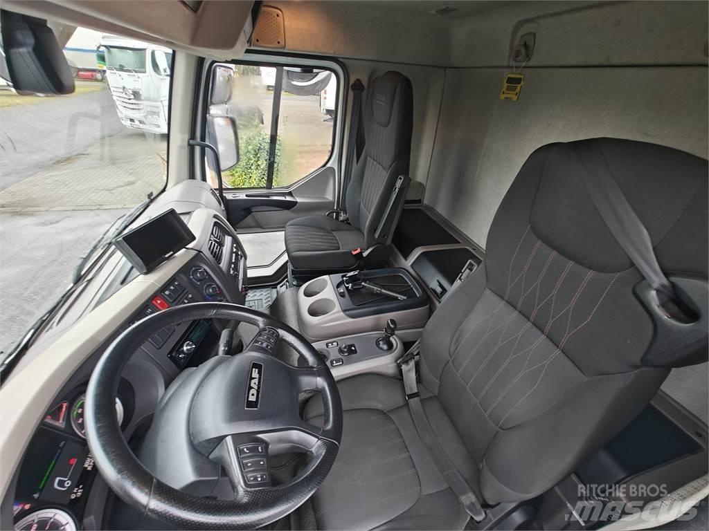DAF LF290 Caminhões de caixa fechada