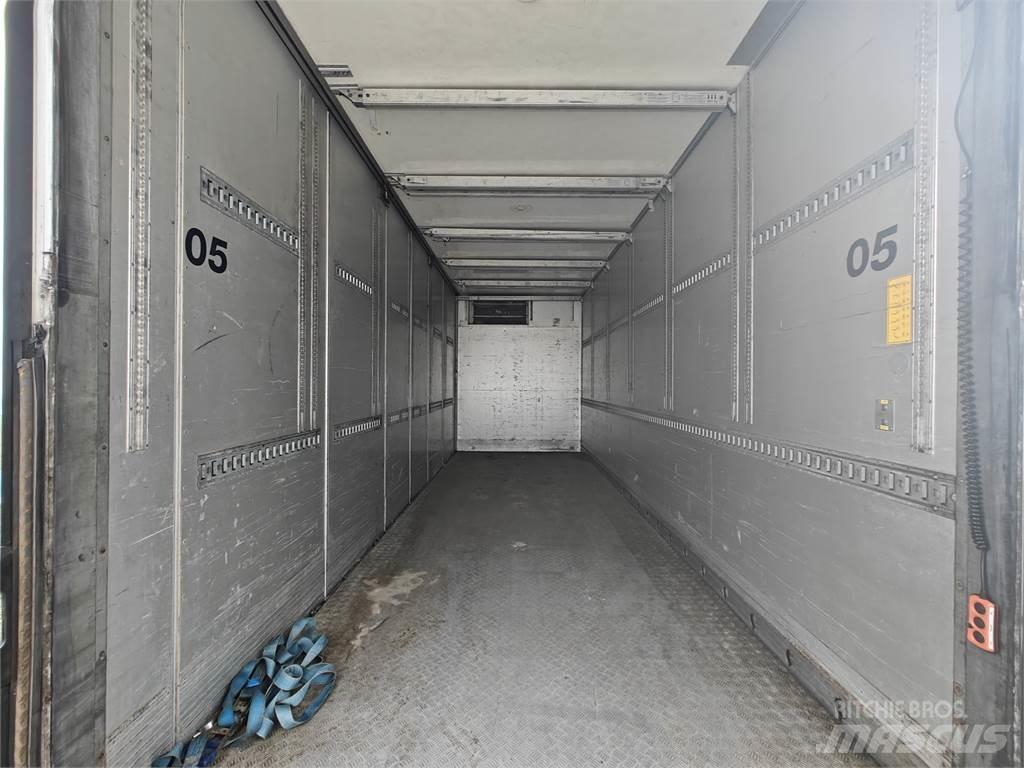 PLS SKÅP Caminhões de caixa fechada