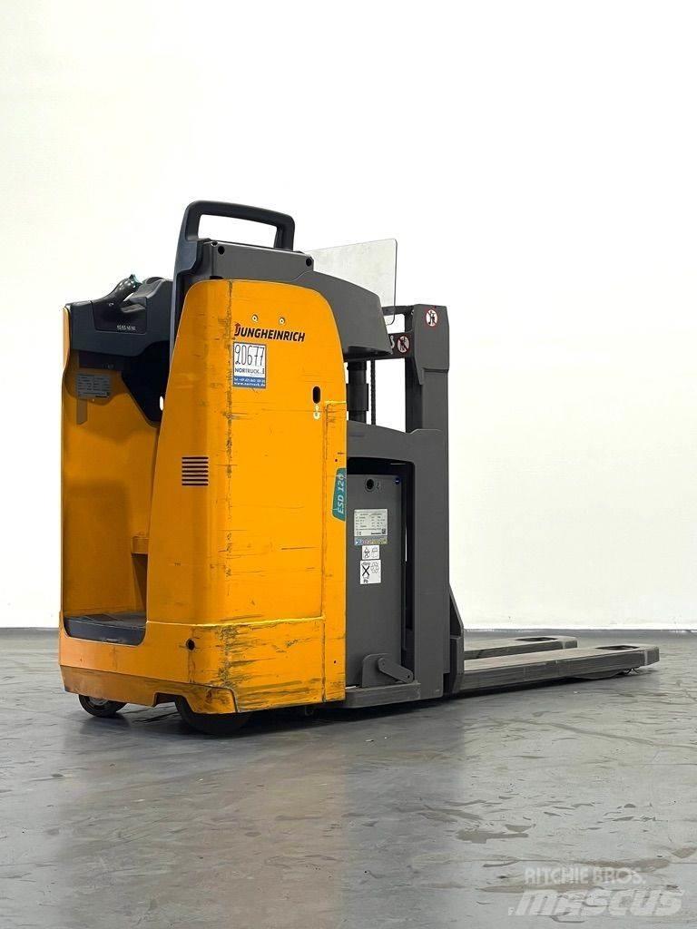 Jungheinrich ESD 120 Empilhador para operador externo