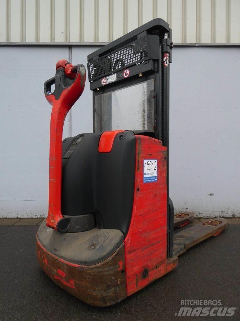 Linde D08-1160 Empilhador para operador externo