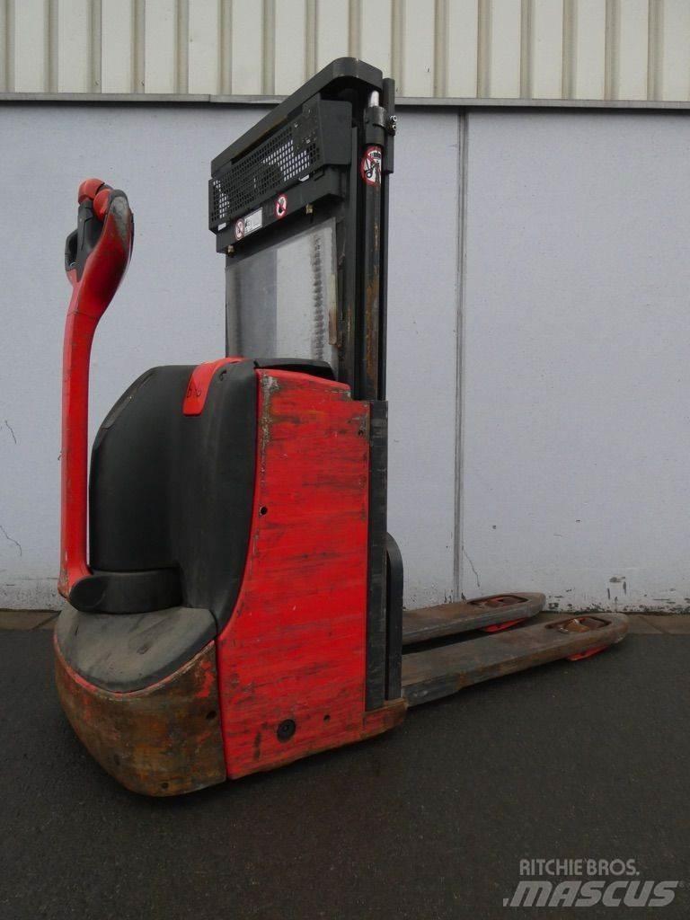Linde D08-1160 Empilhador para operador externo
