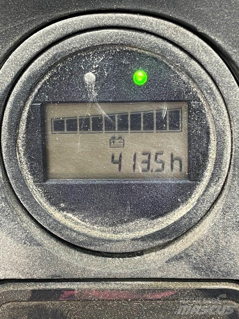 Linde D08-1160 Empilhador para operador externo