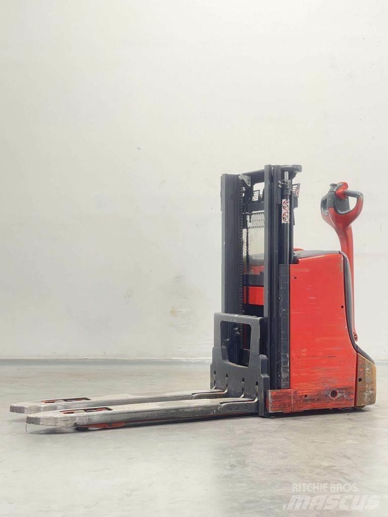 Linde D08-1160 Empilhador para operador externo
