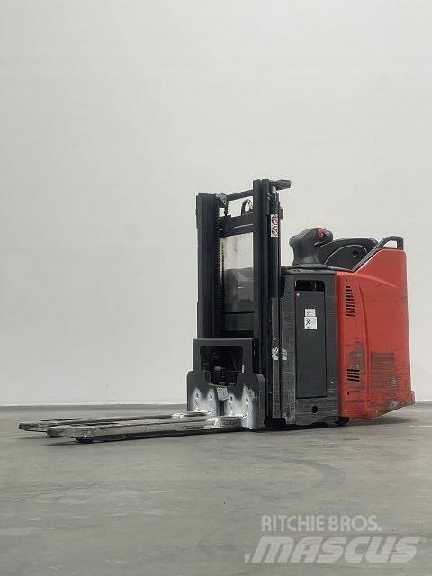 Linde D12HPSP Empilhador para operador externo