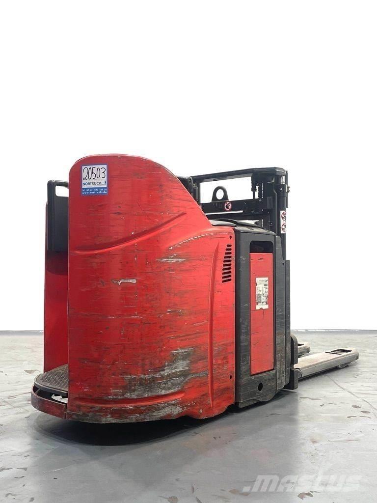Linde D12HPSP-133 Empilhador para operador externo