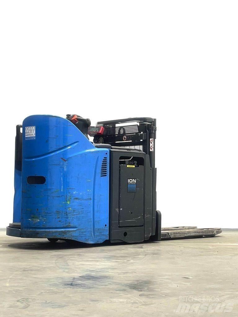 Linde D12HPSP-133 Empilhador para operador externo