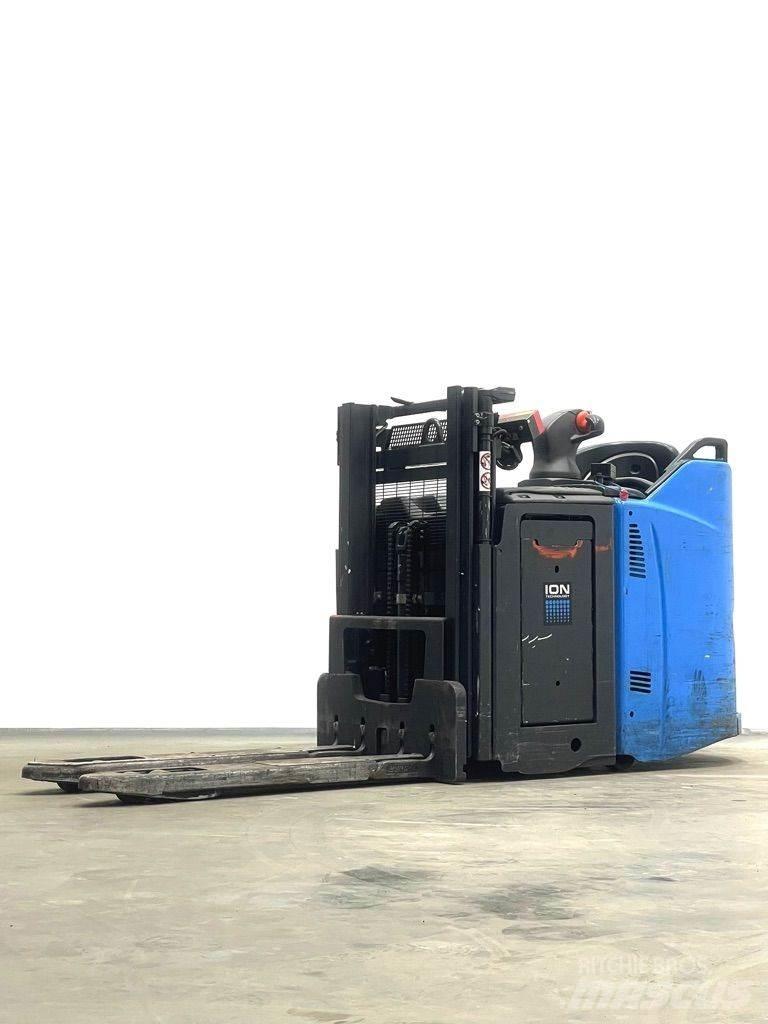Linde D12HPSP-133 Empilhador para operador externo
