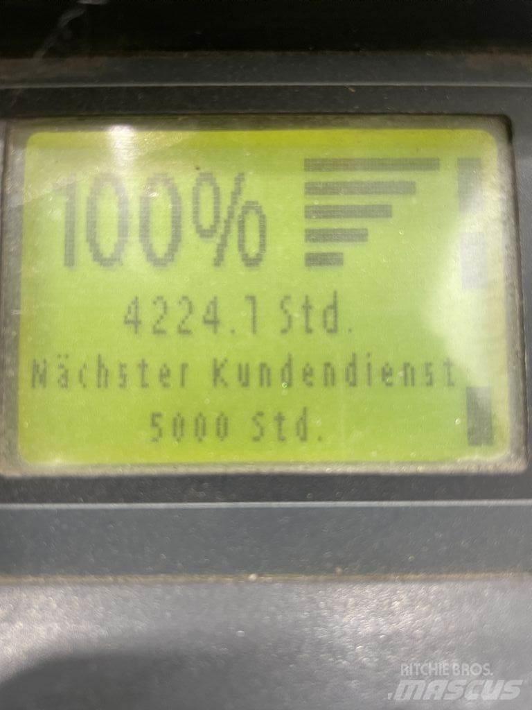 Linde D12HPSP-133 Empilhador para operador externo