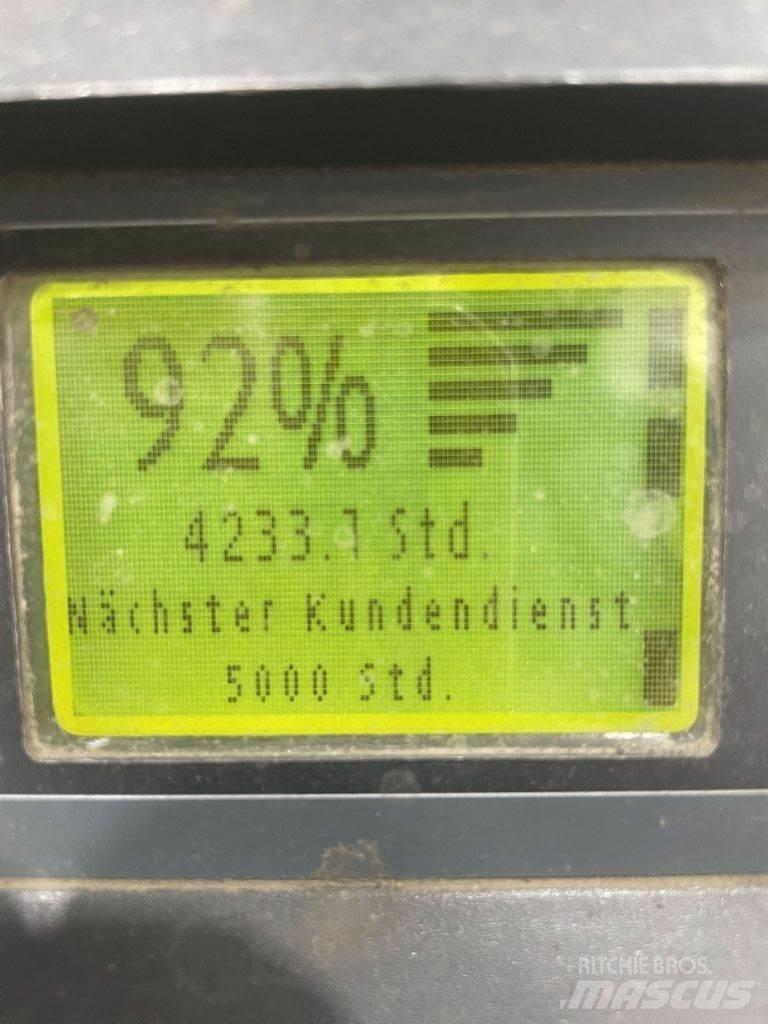 Linde D12HPSP-133 Empilhador para operador externo