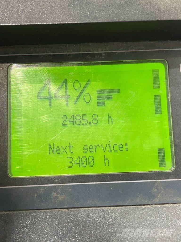 Linde D12SP-133 Empilhador para operador externo