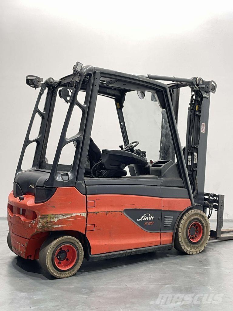 Linde E30L-01-387 Empilhadores eléctricos