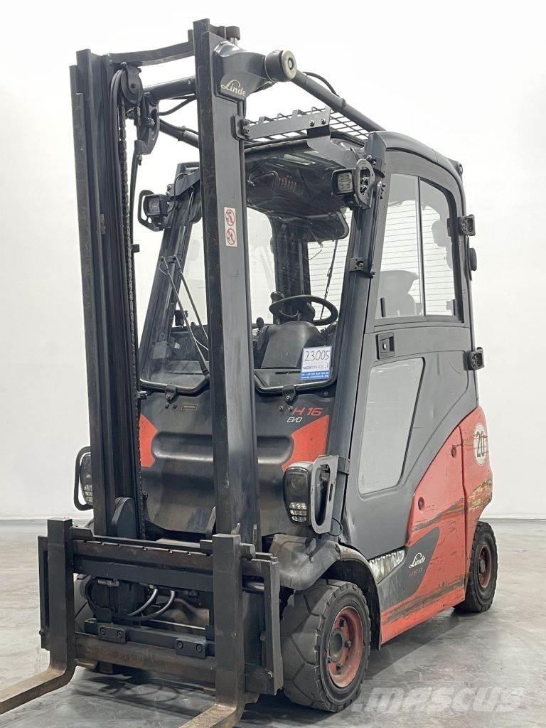 Linde H16T-01-391 Empilhadores a gás