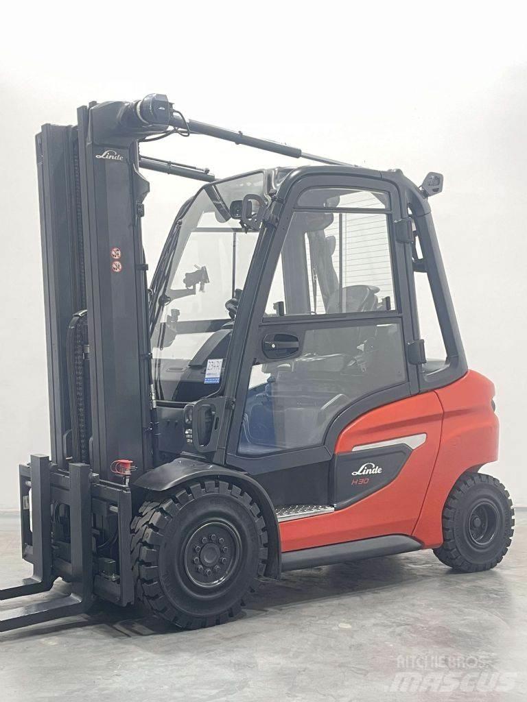 Linde H30D-01-1202 Empilhadores Diesel