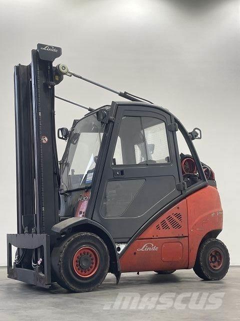 Linde H30T-01 393 Empilhadores a gás
