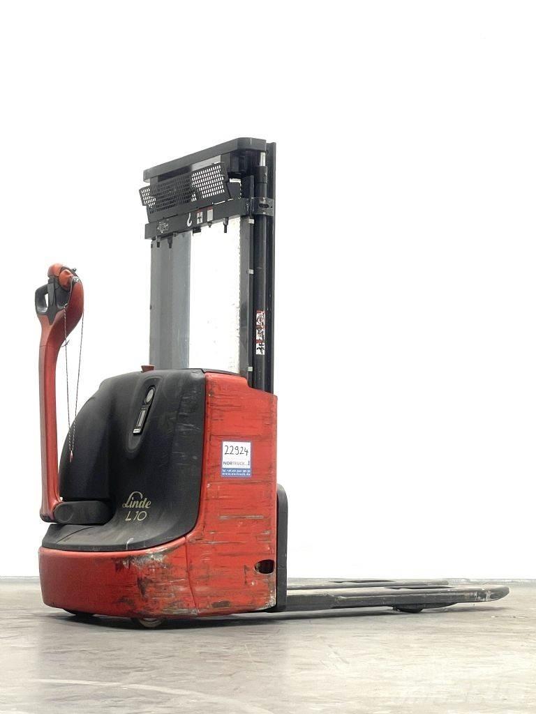 Linde L10 Empilhador para operador externo