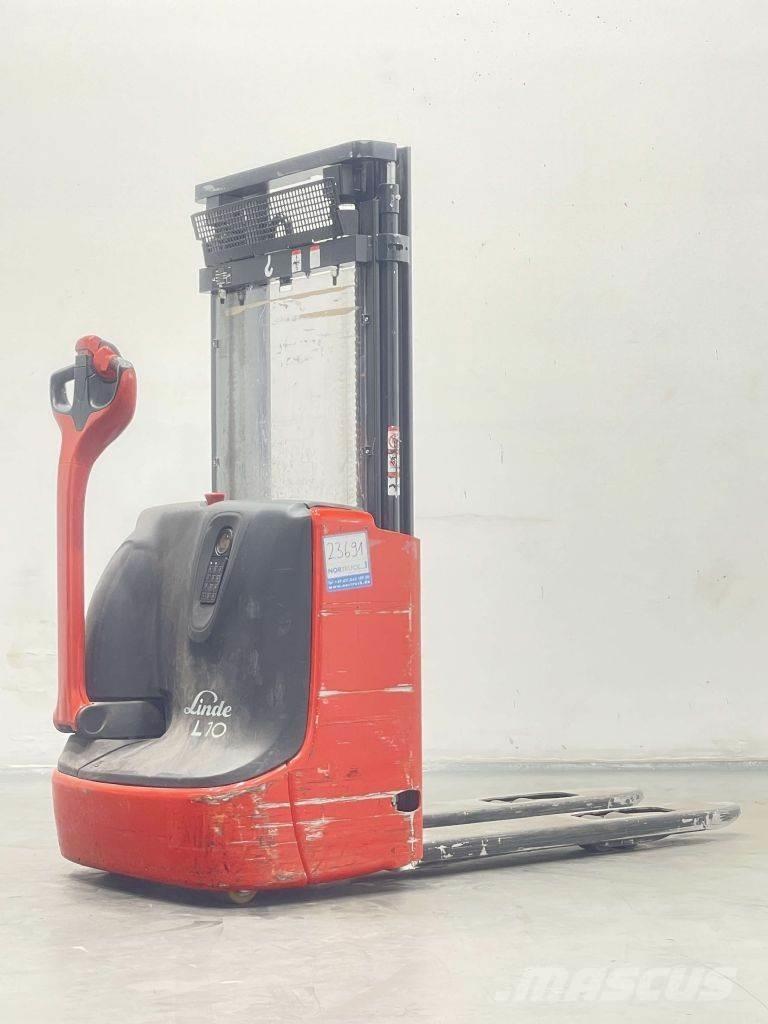 Linde L10B-1172 Empilhador para operador externo