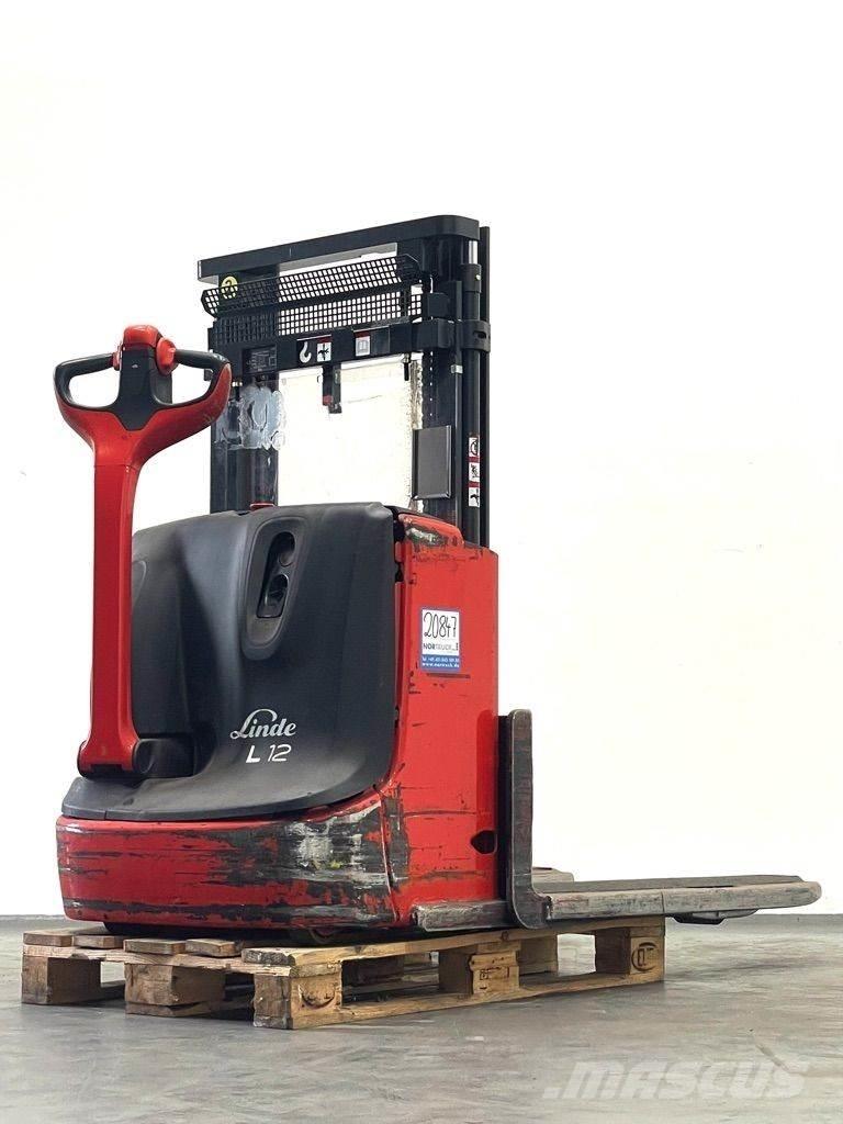 Linde L12-1172 Empilhador para operador externo