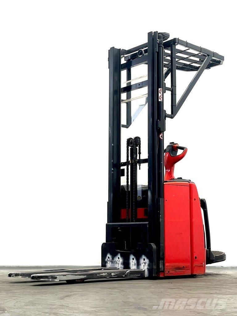 Linde L14AP-1173 Empilhador para operador externo