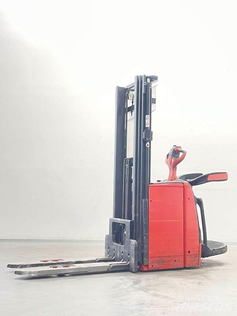 Linde L14AP-1173 Empilhador para operador externo