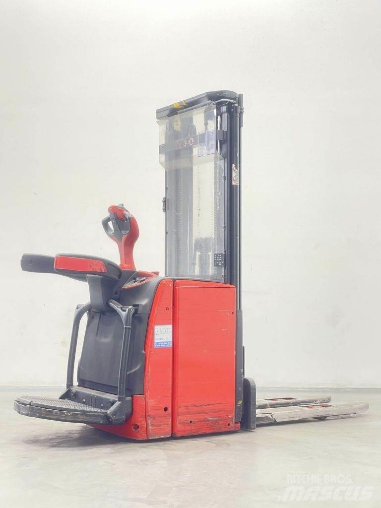 Linde L14AP-1173 Empilhador para operador externo