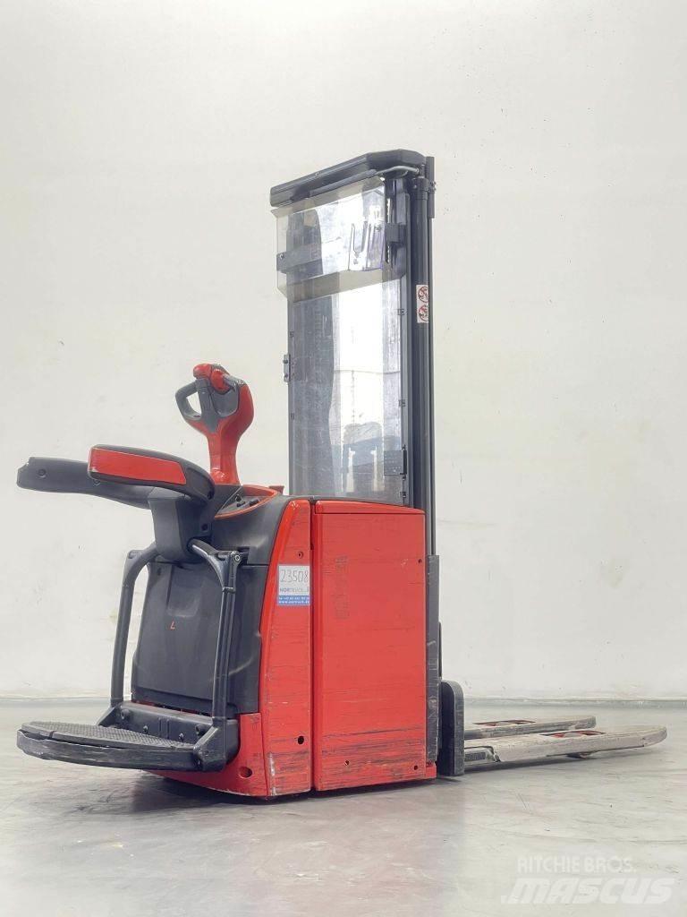 Linde L14AP-1173 Empilhador para operador externo