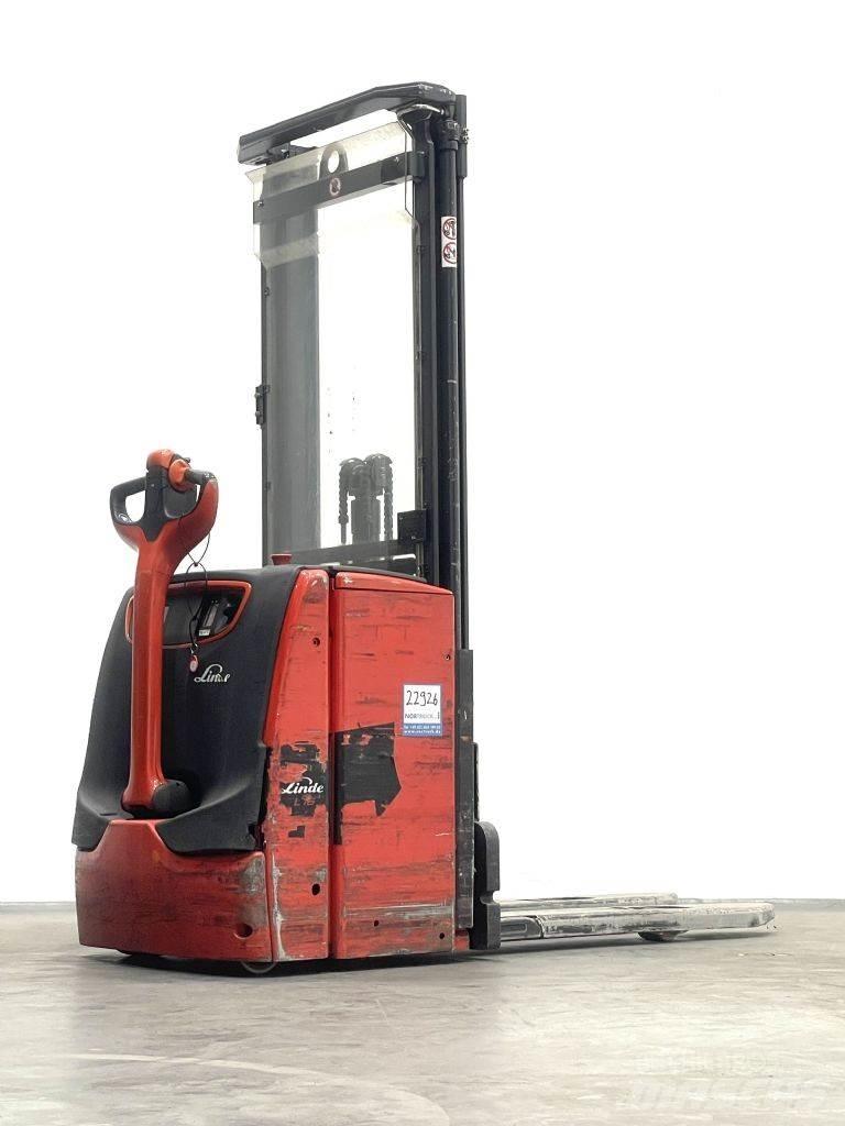 Linde L16 Empilhador para operador externo