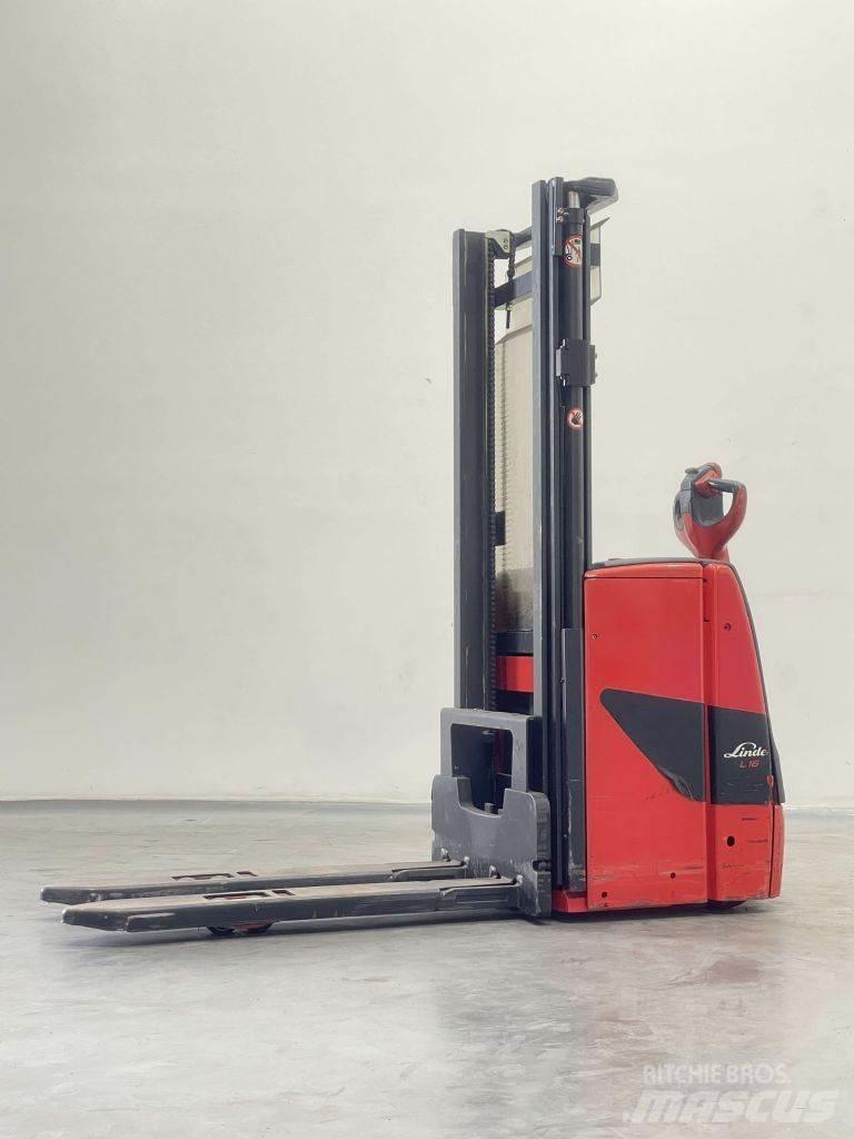 Linde L16-1173 Empilhador para operador externo