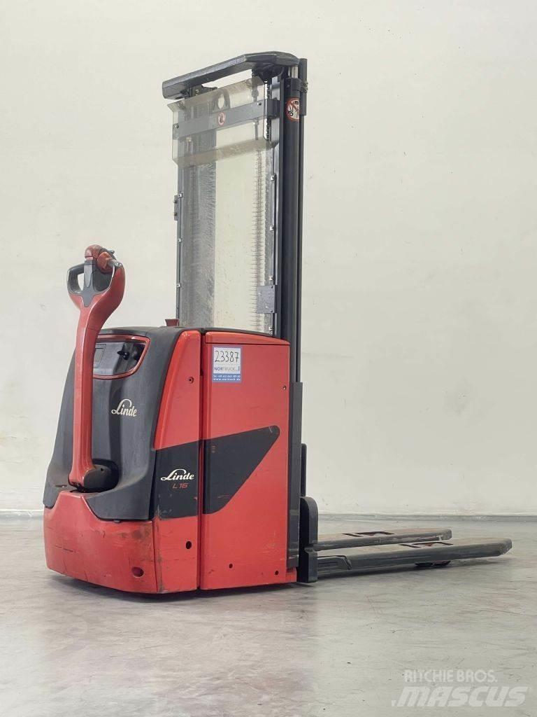 Linde L16-1173 Empilhador para operador externo