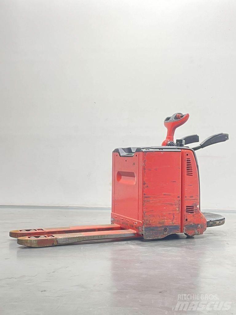 Linde T20AP-131 Porta palettes