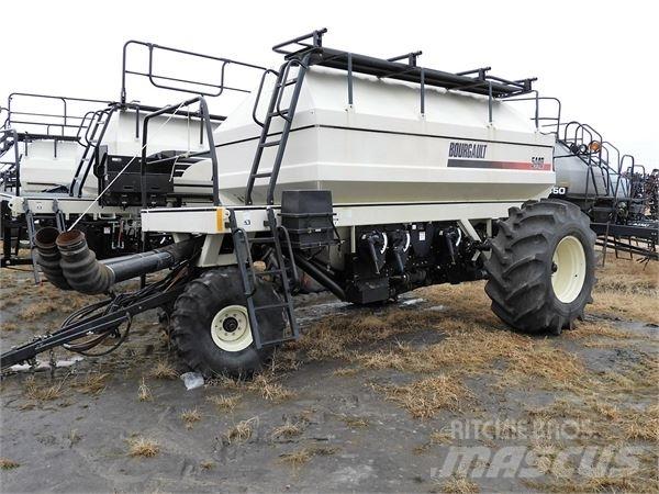 Bourgault 5440 Perfuradoras combinadas