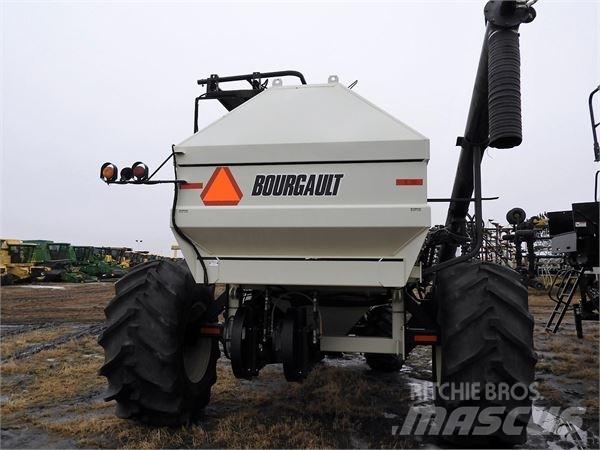 Bourgault 5440 Perfuradoras combinadas
