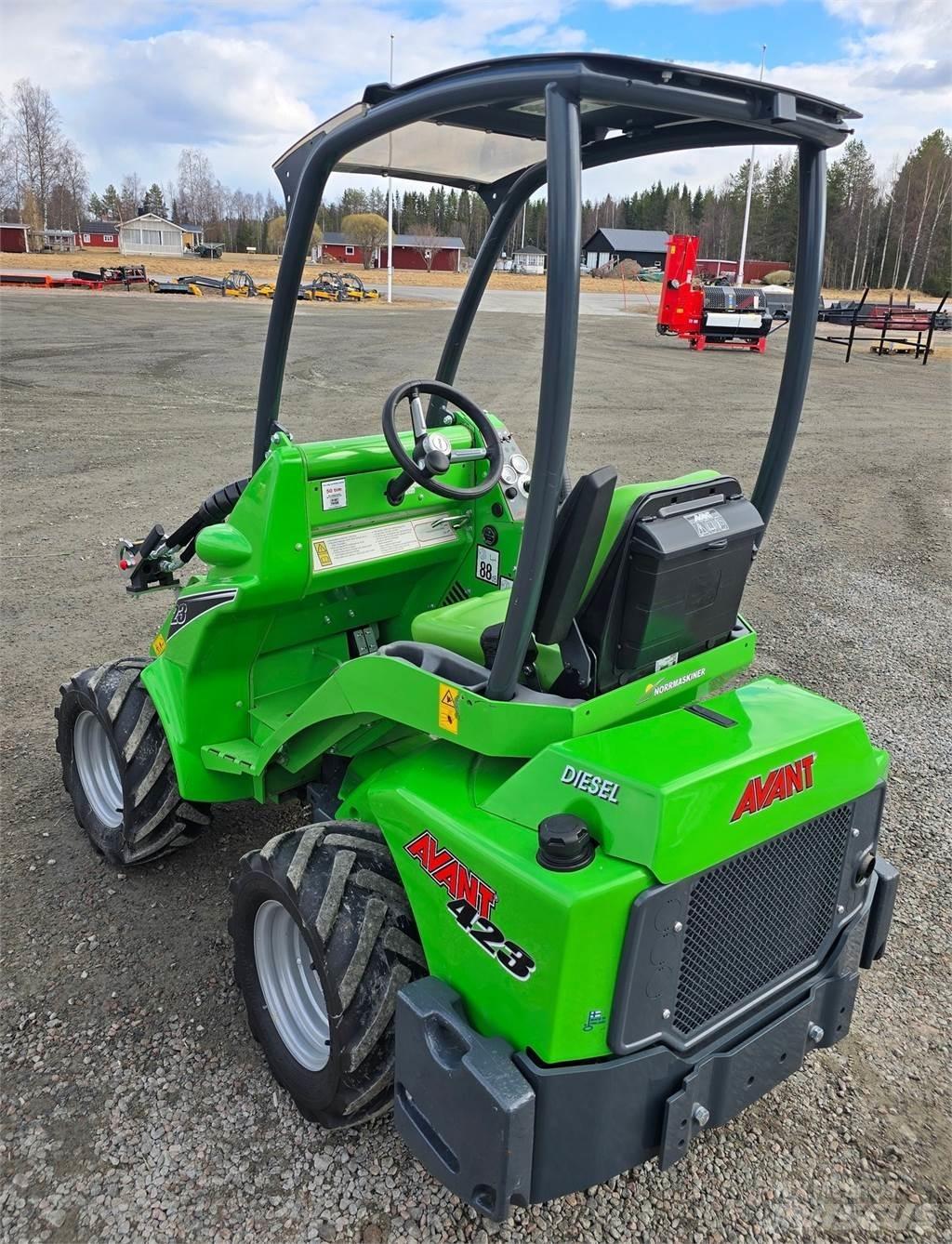 Avant 423 Minicarregadeiras