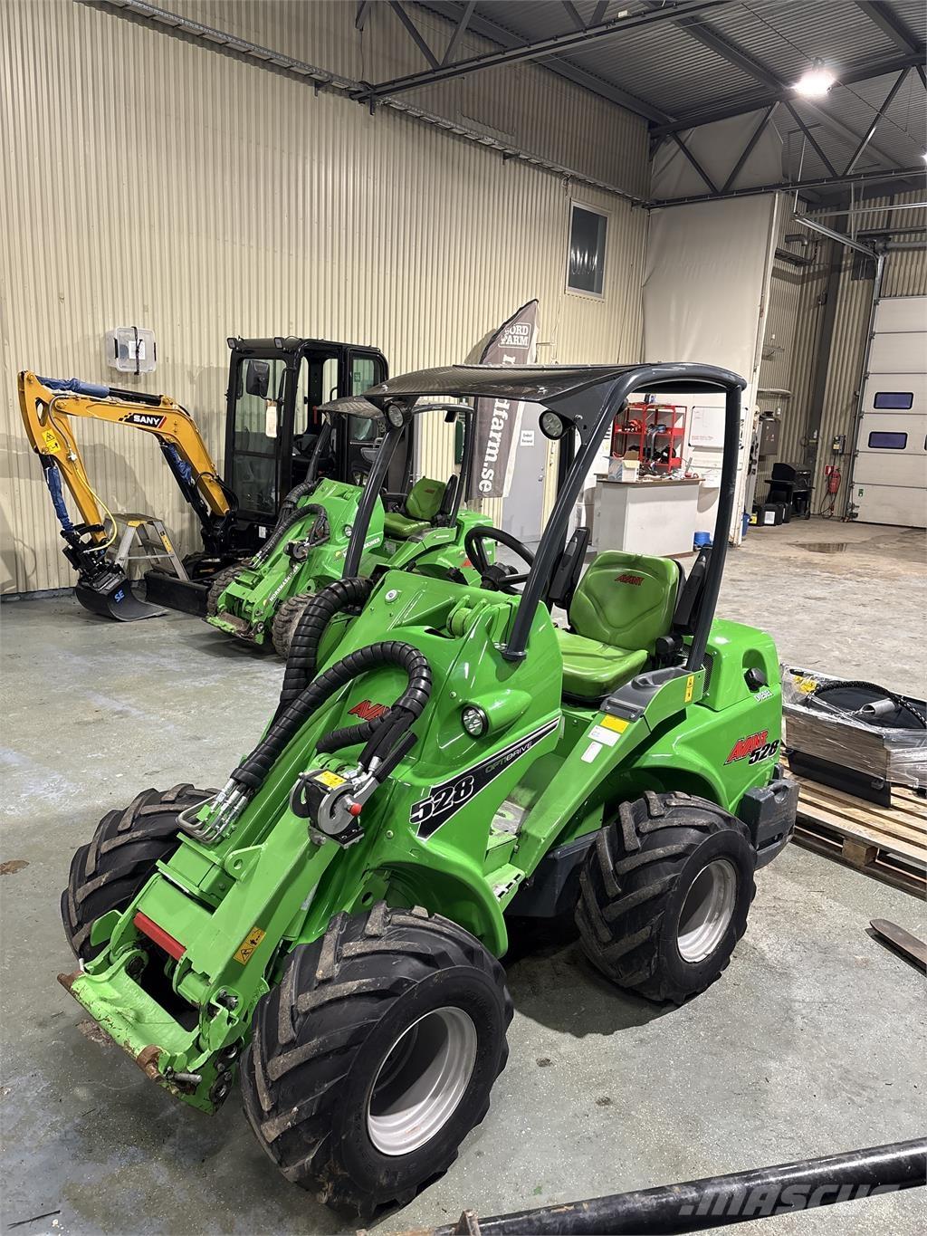 Avant 528 Minicarregadeiras