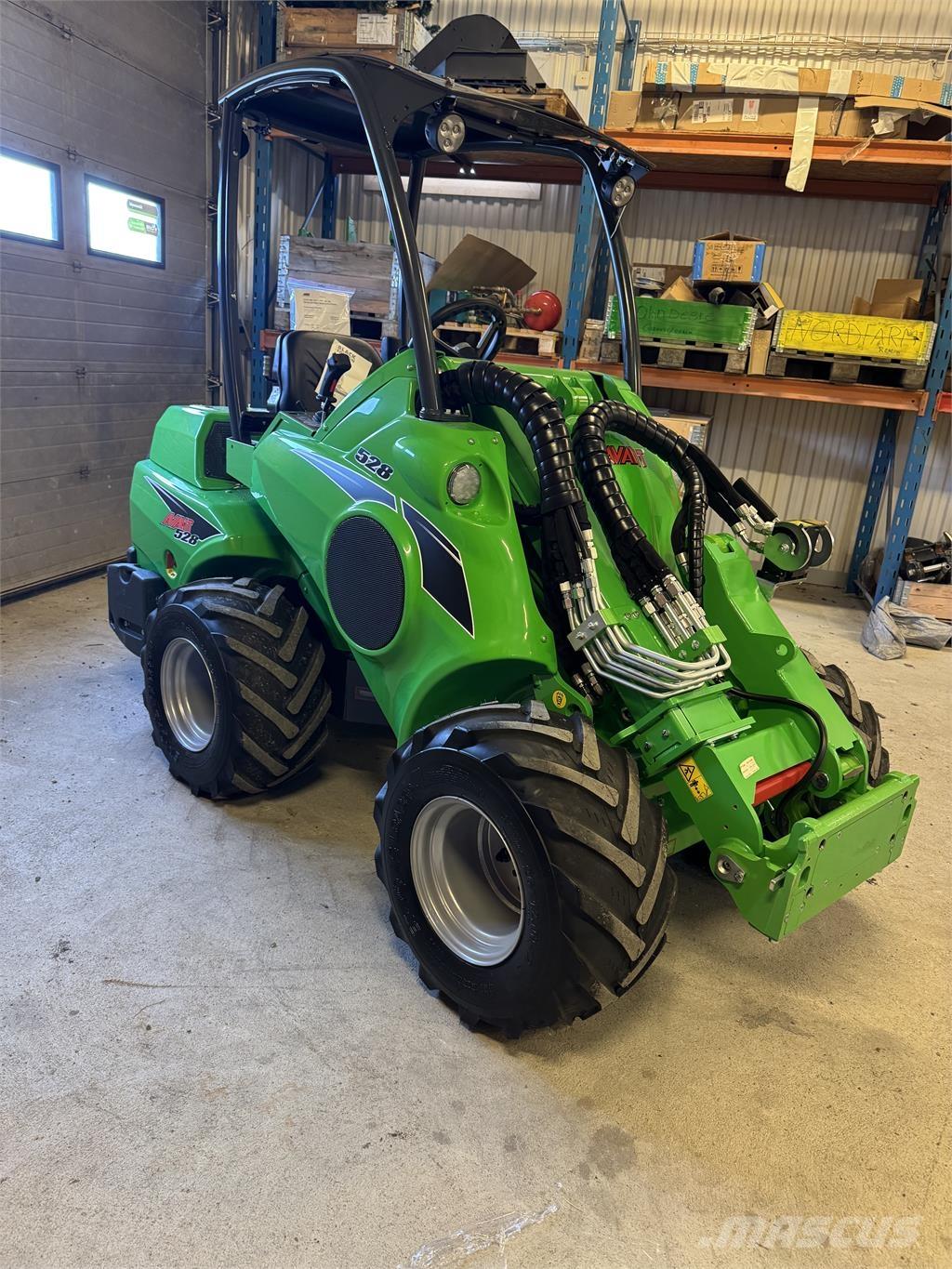 Avant 528 KAMPANJ Minicarregadeiras