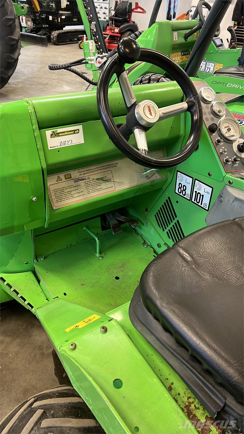 Avant 630 Beg Minicarregadeiras