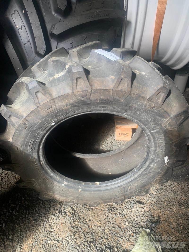  Däck Pirelli 320/70R20 Pneus Agrícolas