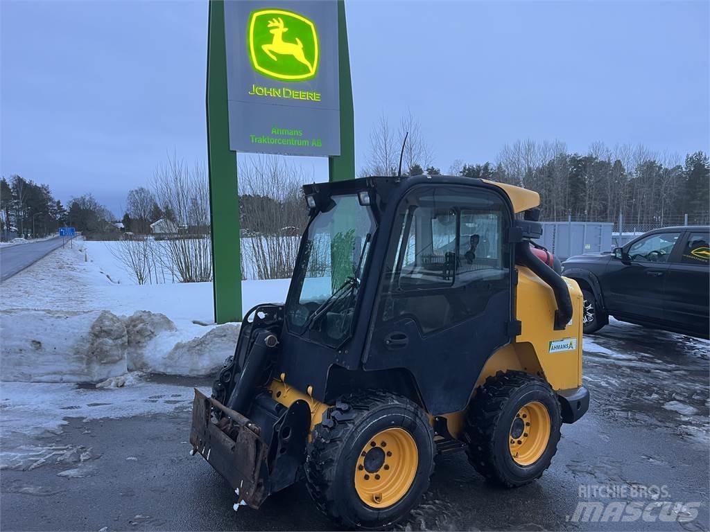 JCB 330 SKID STEER Veículos todo-terreno