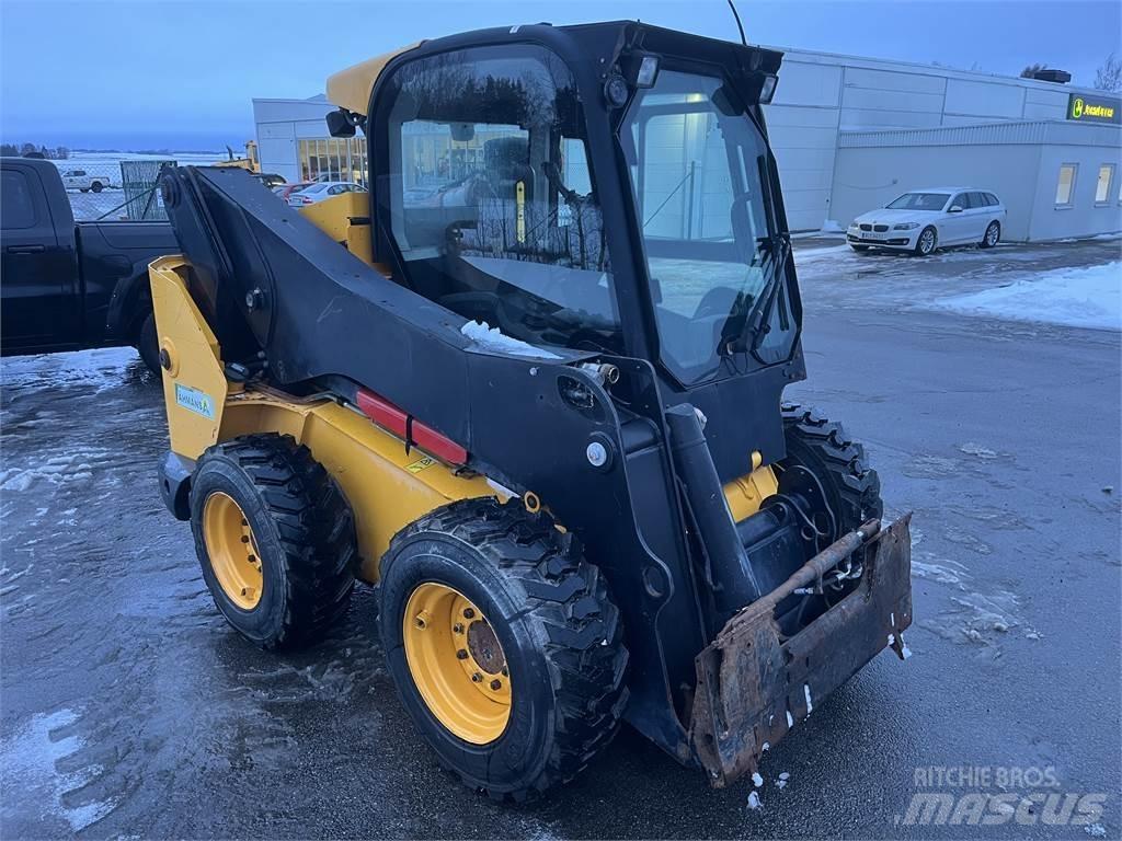 JCB 330 SKID STEER Veículos todo-terreno