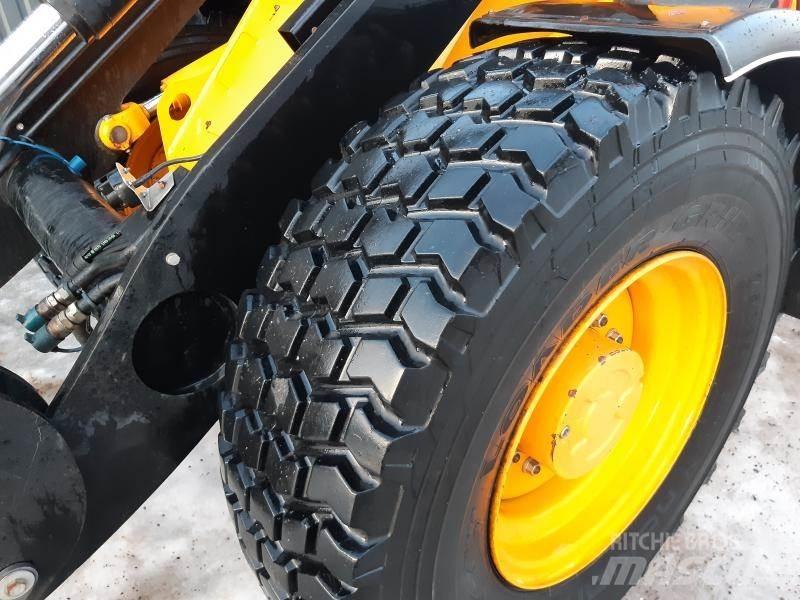 JCB 411 HT STORA BM Carregadeiras de rodas