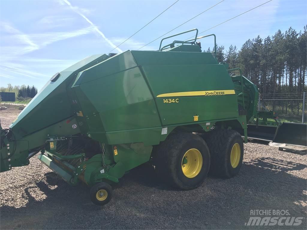 John Deere 1434 Enfardadeira de rolos