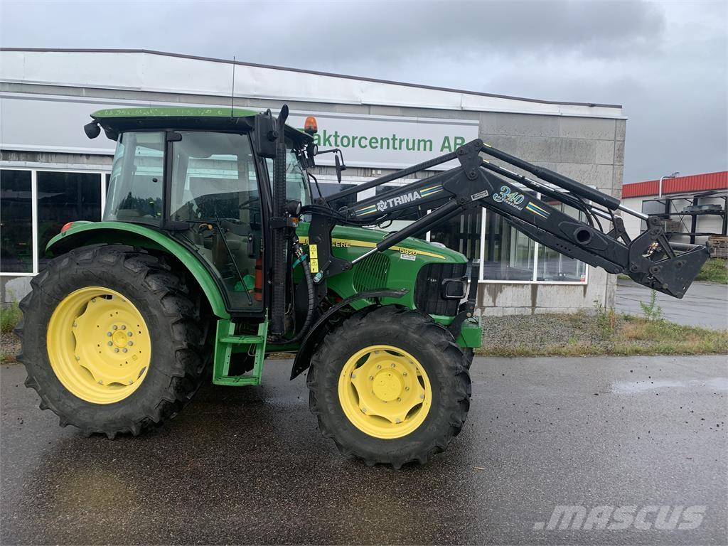 John Deere 5820 Tratores Agrícolas usados