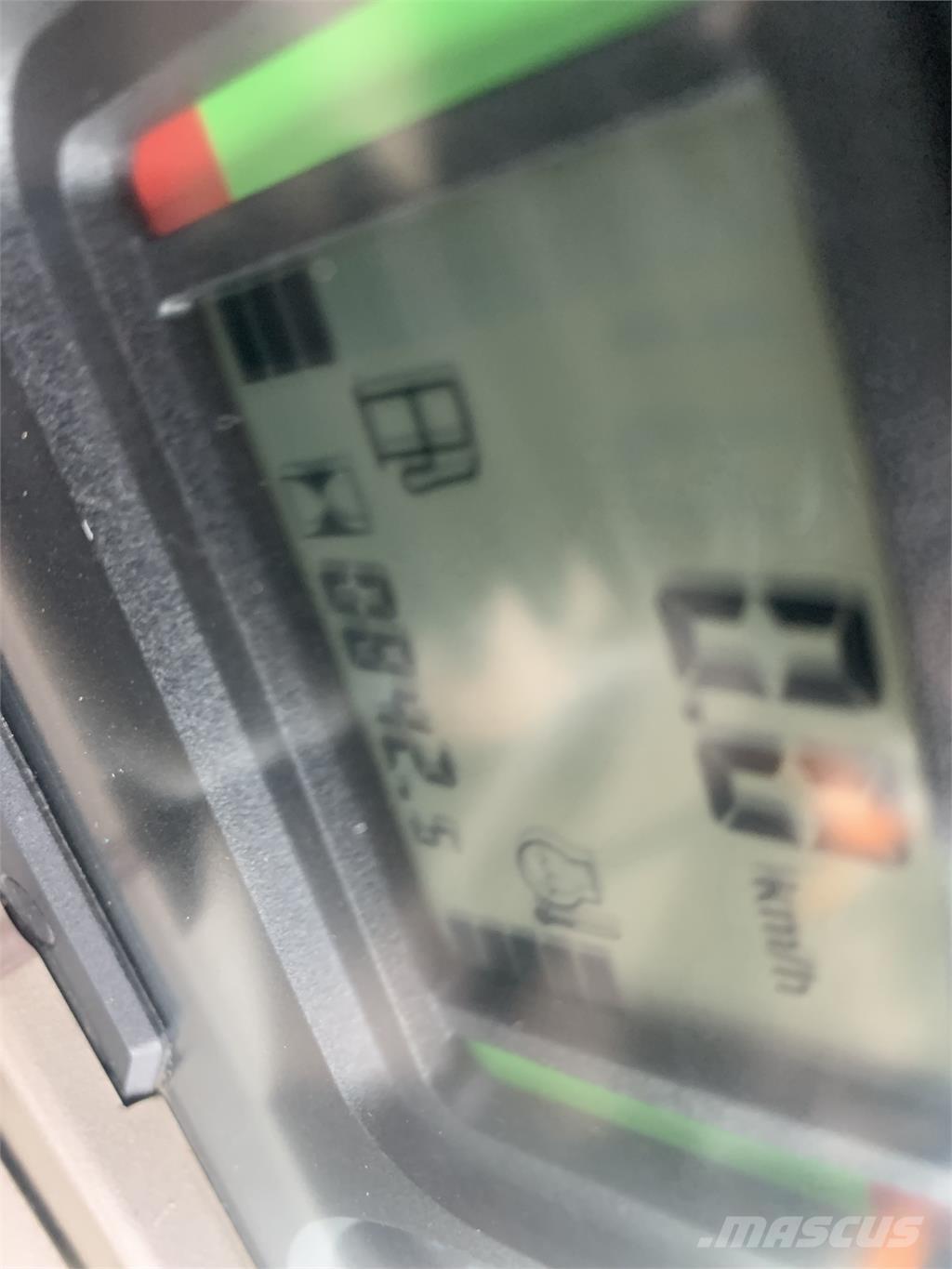 John Deere 5820 Tratores Agrícolas usados