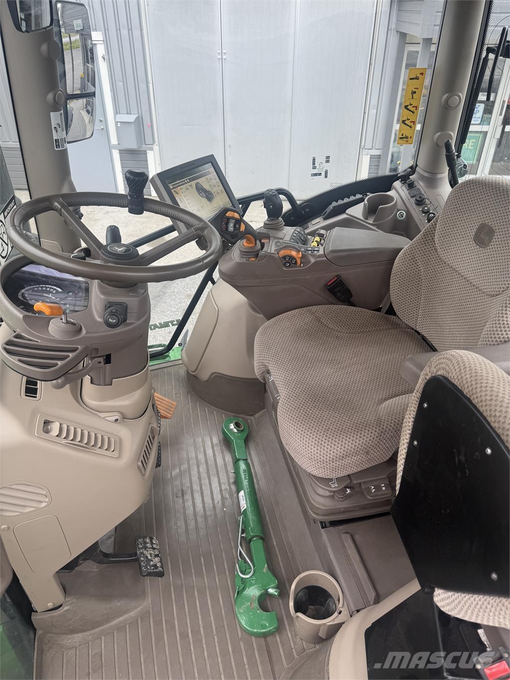 John Deere 6130R Tratores Agrícolas usados