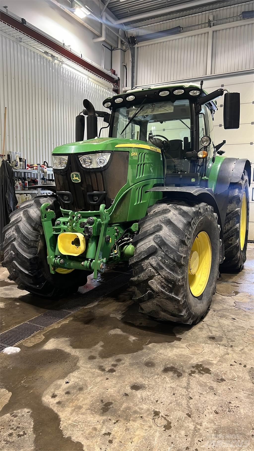 John Deere 6215R Tratores Agrícolas usados