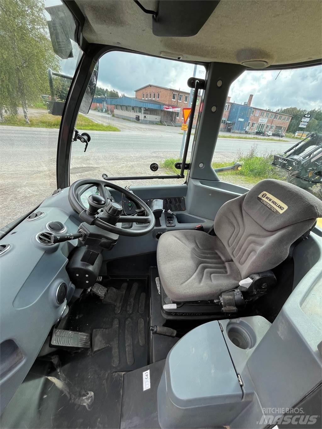 New Holland W70C Carregadeiras de rodas