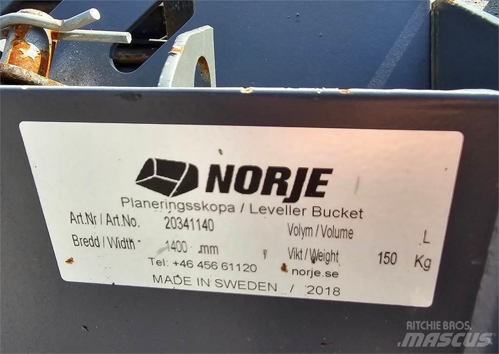 Norje PS140 + förhöjning Minicarregadeiras